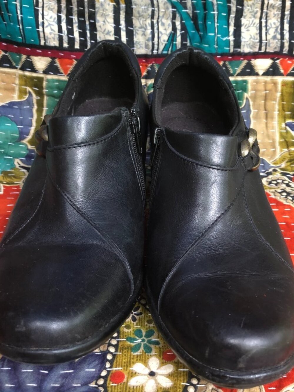 Clarks Bootie Leather Women'sSize 7.5M Black Side Zip Up Style 83597 Comfortable